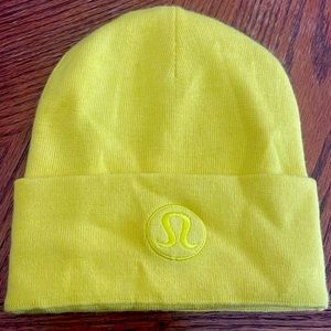 Lululemon neon yellow warm revelation beanie